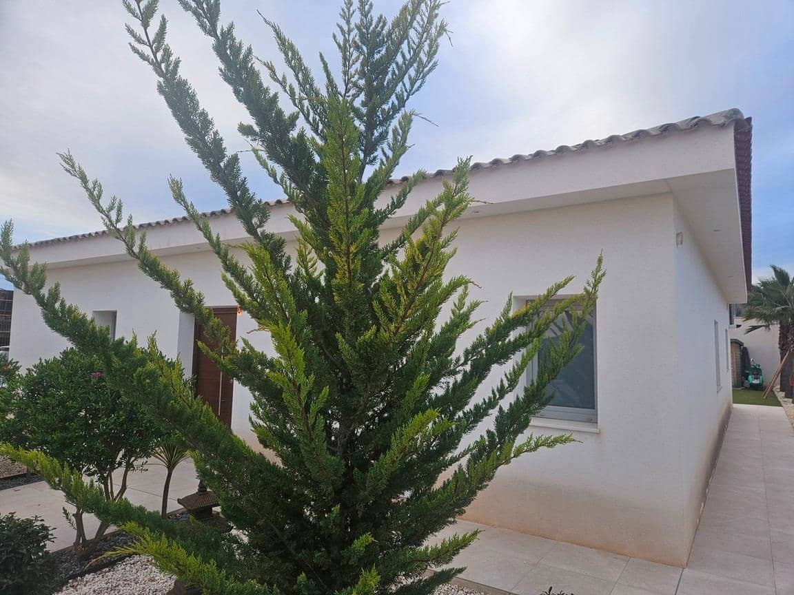 Chalet de 3 habitaciones en Monóvar / Monóver en venta con piscina garaje - 399.000 € (Ref: 9839282)