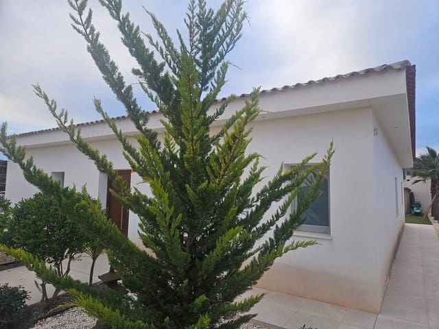 3 soverom Villa til salgs i Monóvar / Monóver med svømmebasseng garasje - € 399 000 (Ref: 9839282)