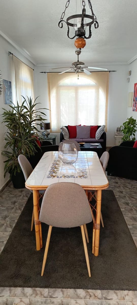 6 Zimmer Villa zu verkaufen in San Fulgencio mit Pool Garage - 679.000 € (Ref: 9839284)
