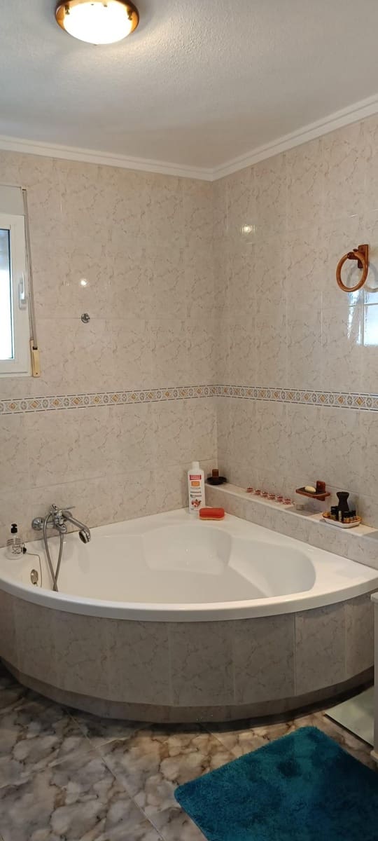 6 Zimmer Villa zu verkaufen in San Fulgencio mit Pool Garage - 679.000 € (Ref: 9839284)