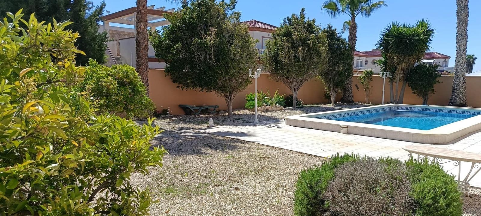 6 Zimmer Villa zu verkaufen in San Fulgencio mit Pool Garage - 679.000 € (Ref: 9839284)