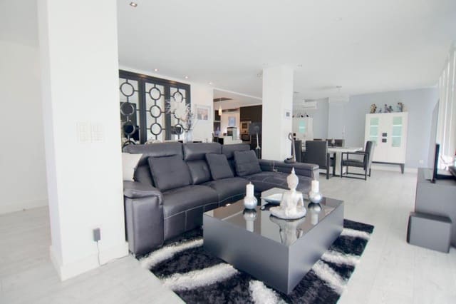 3 camera da letto Villa in vendita in Elda con garage - 469.000 € (Rif: 9843420)