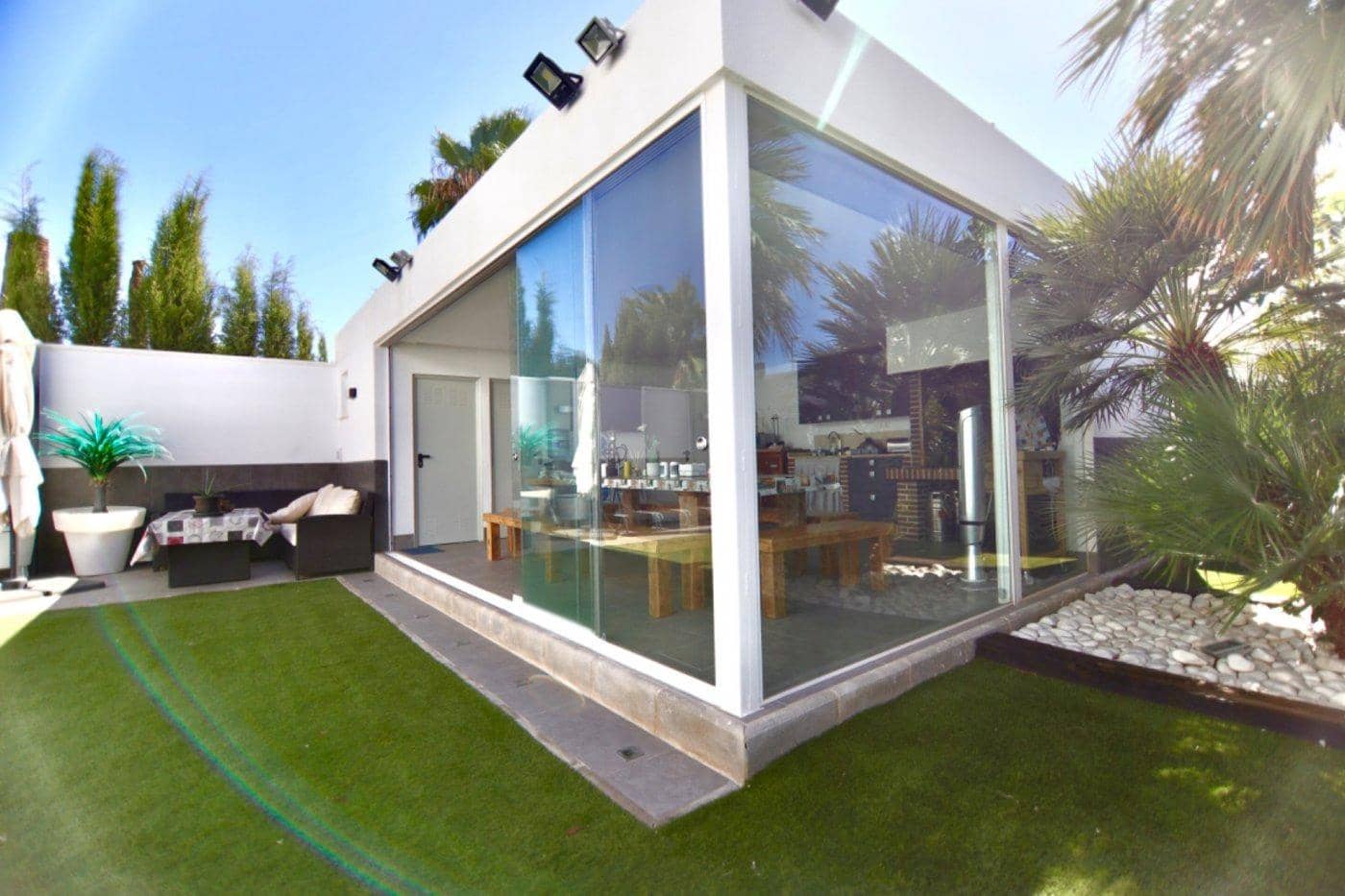 3 bedroom Villa for sale in Elda with garage - € 469,000 (Ref: 9843420)