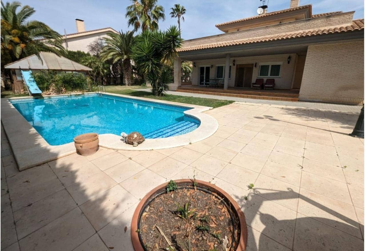 4 bedroom Villa for sale in Elda with pool garage - € 499,000 (Ref: 9843421)