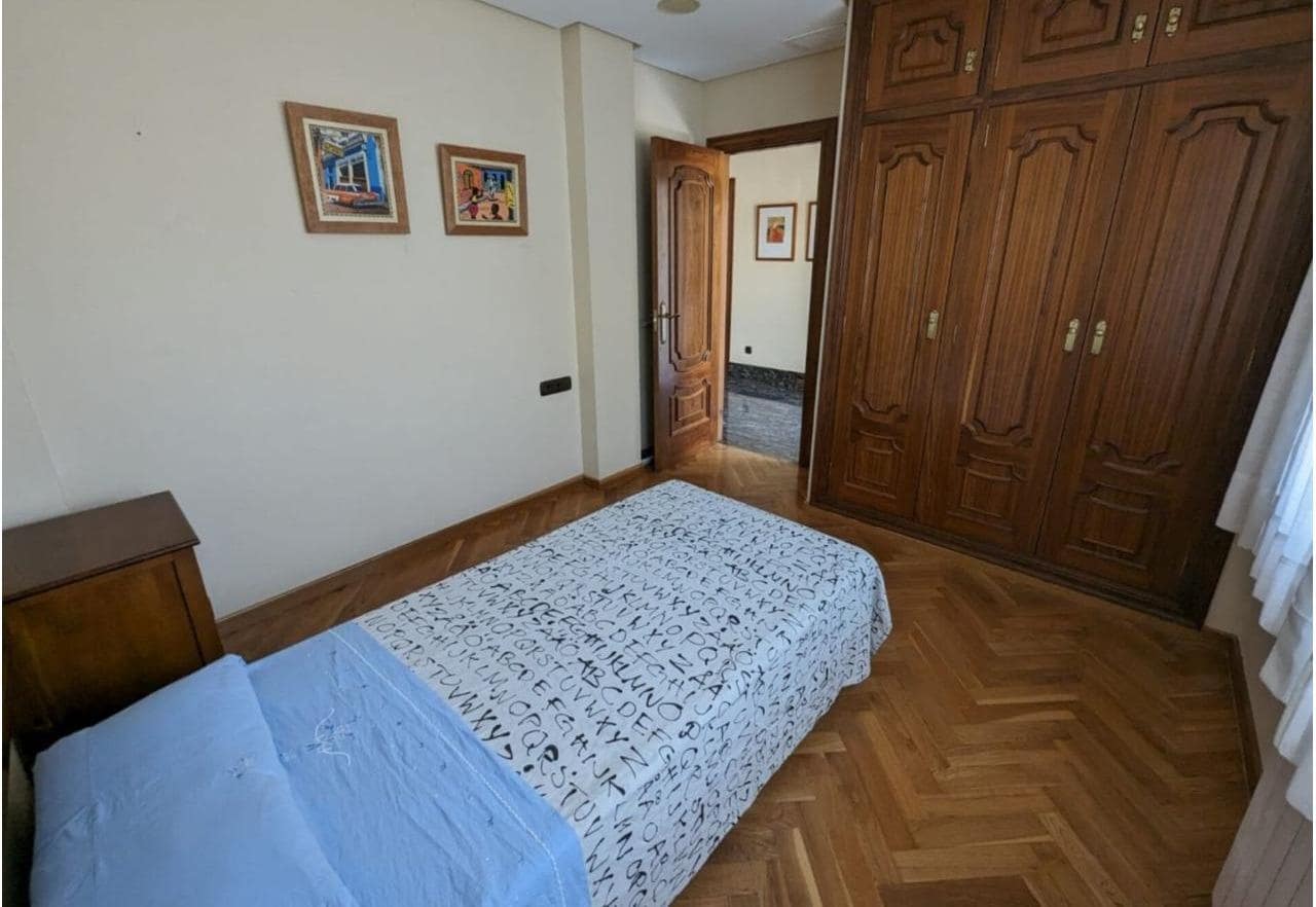 4 bedroom Villa for sale in Elda with pool garage - € 499,000 (Ref: 9843421)