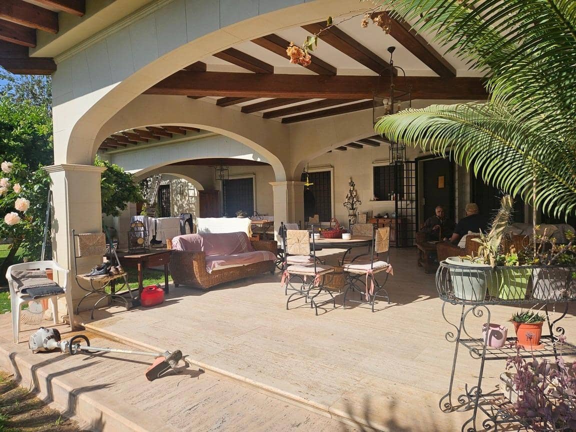 8 bedroom Villa for sale in Novelda with pool garage - € 1,400,000 (Ref: 9846262)