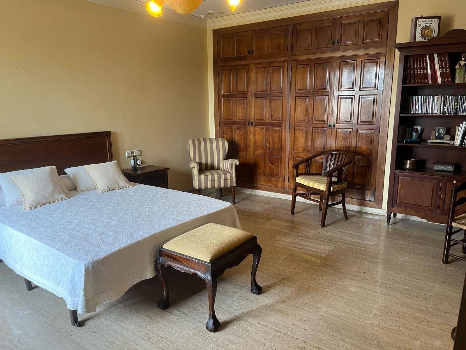 8 bedroom Villa for sale in Novelda with pool garage - € 1,400,000 (Ref: 9846262)
