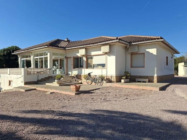 6 slaapkamer Villa te koop in El Pinet, Elche / Elx met zwembad garage - € 795.000 (Ref: 9846263)