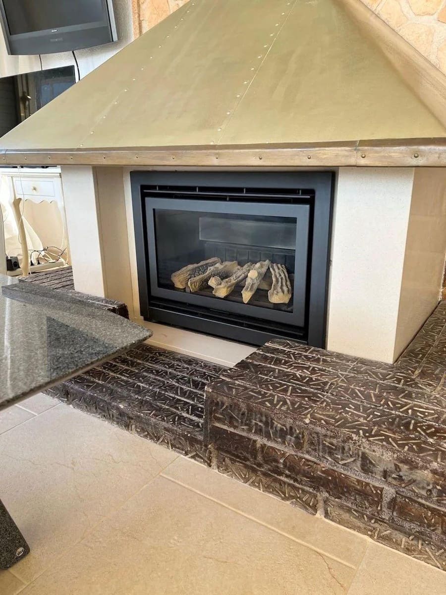 6 slaapkamer Villa te koop in El Pinet met zwembad garage - € 795.000 (Ref: 9846263)