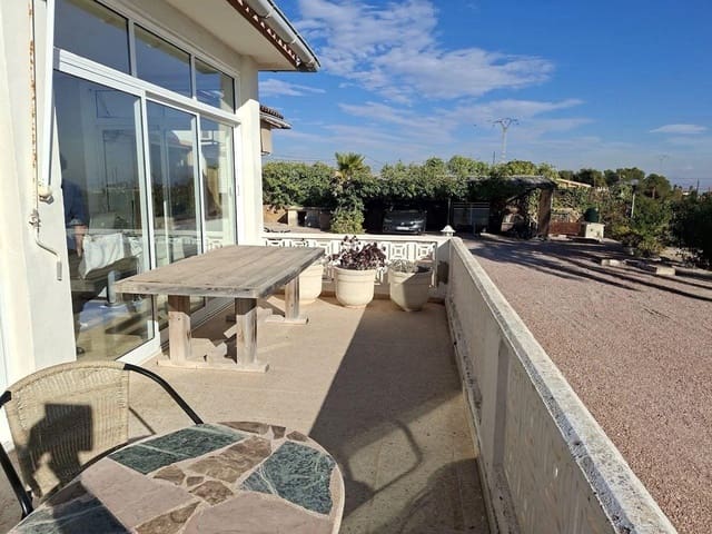 6 slaapkamer Villa te koop in El Pinet, Elche / Elx met zwembad garage - € 795.000 (Ref: 9846263)