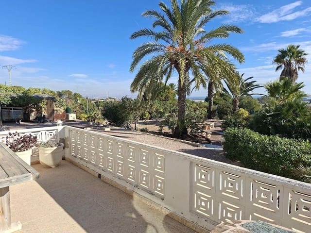 6 slaapkamer Villa te koop in El Pinet, Elche / Elx met zwembad garage - € 795.000 (Ref: 9846263)