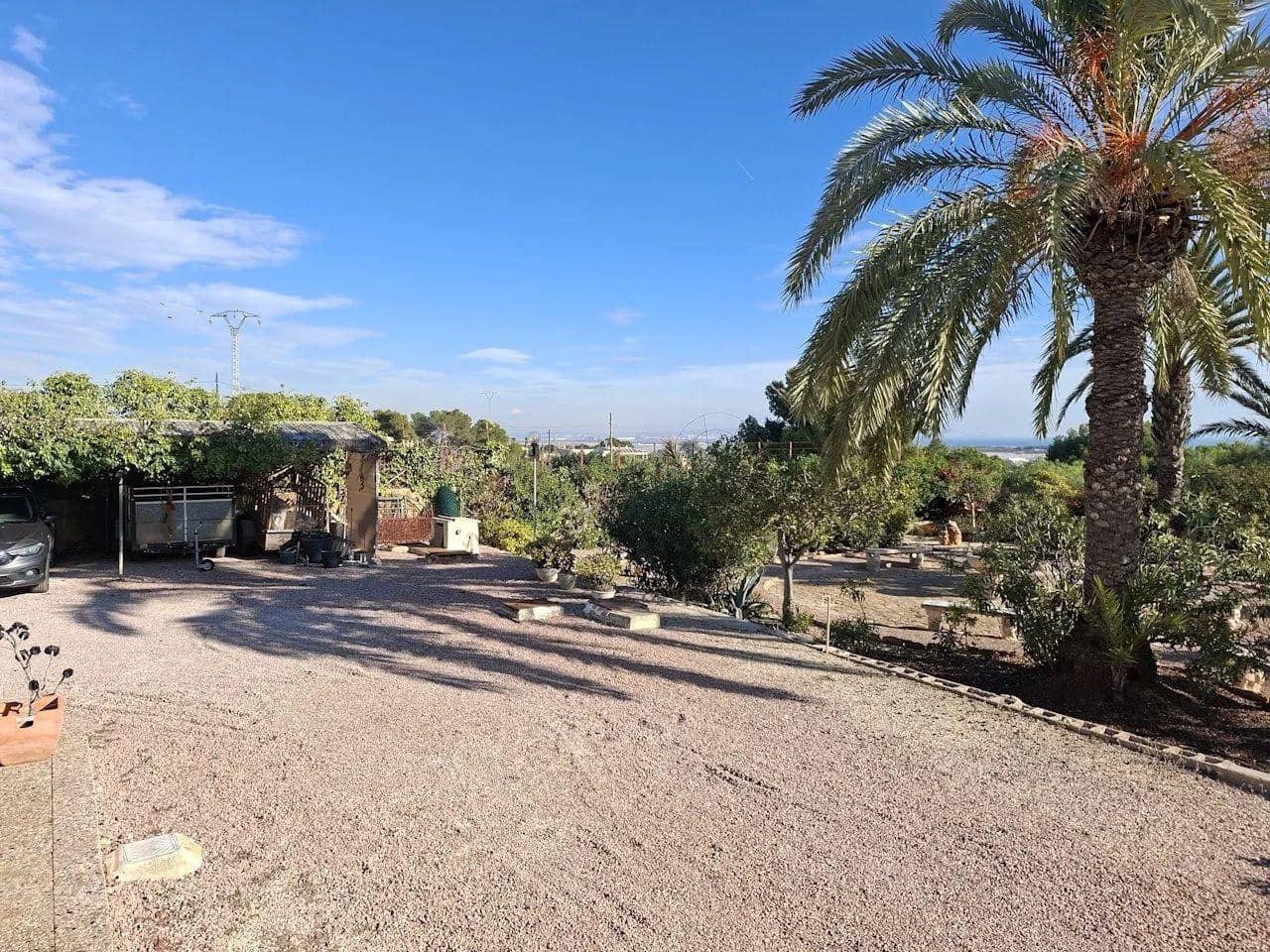 6 slaapkamer Villa te koop in El Pinet met zwembad garage - € 795.000 (Ref: 9846263)
