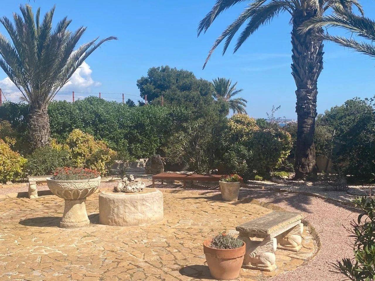 6 slaapkamer Villa te koop in El Pinet met zwembad garage - € 795.000 (Ref: 9846263)