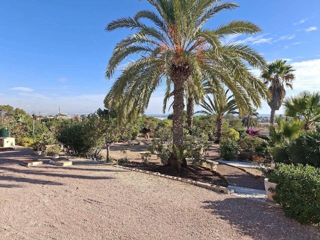 6 slaapkamer Villa te koop in El Pinet met zwembad garage - € 795.000 (Ref: 9846263)