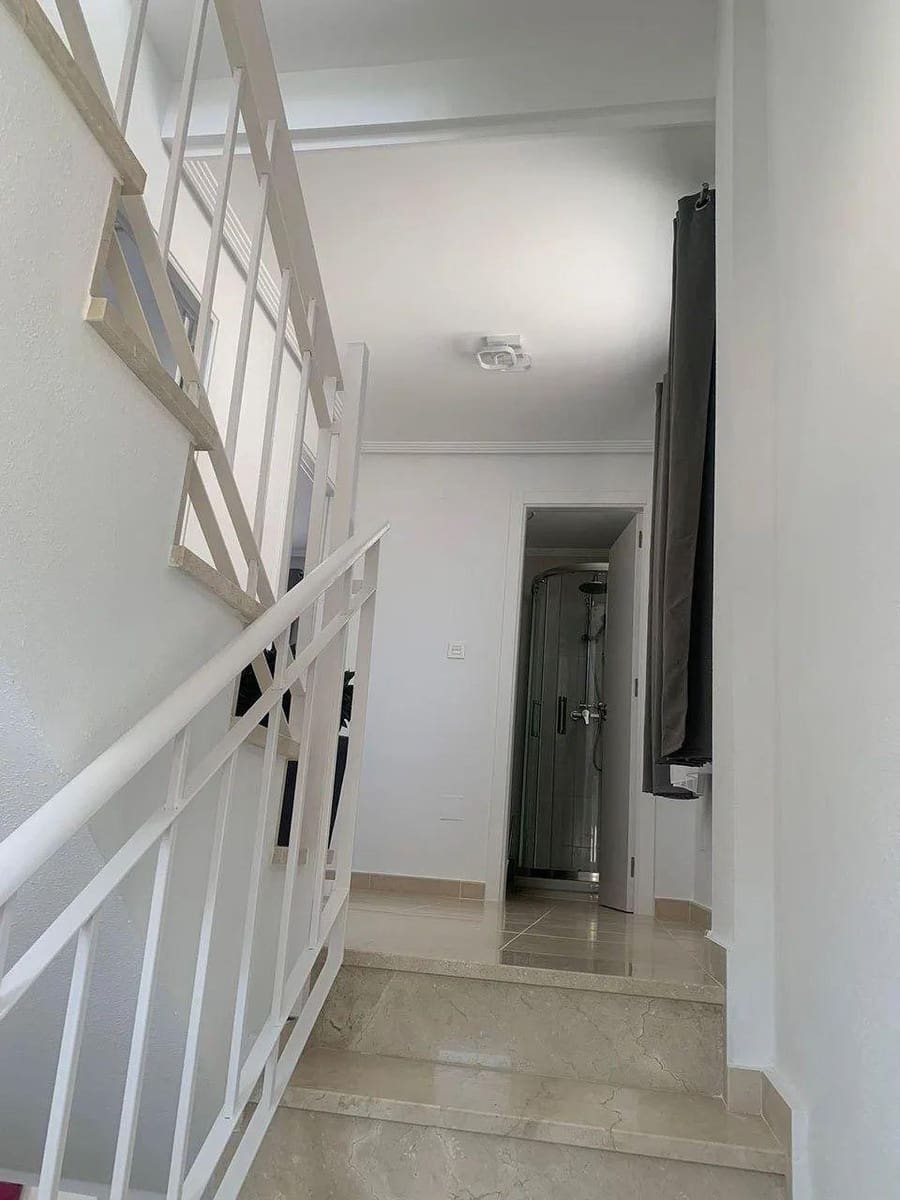 3 makuuhuone Huvila myytävänä paikassa San Fulgencio mukana uima-altaan - 279 000 € (Ref: 9846264)