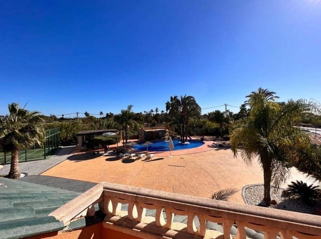 4 soveværelse Villa til salg i Altabix, Elche / Elx med swimmingpool garage - € 1.100.000 (Ref: 9849408)