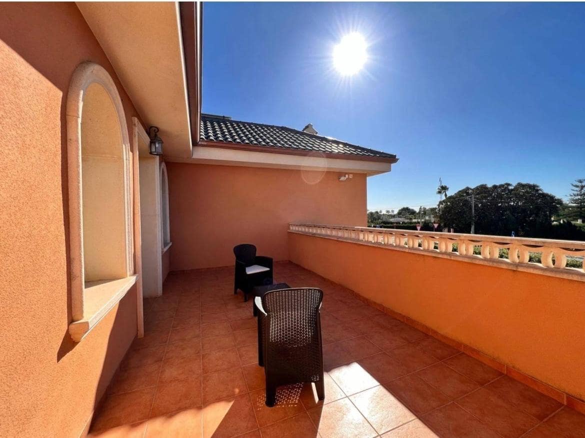4 soveværelse Villa til salg i Elche / Elx med swimmingpool garage - € 1.100.000 (Ref: 9849408)