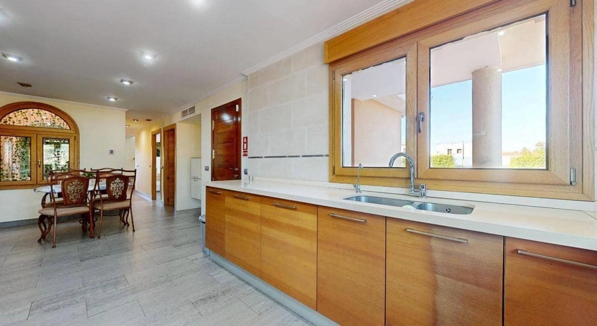 4 soveværelse Villa til salg i Elche / Elx med swimmingpool garage - € 1.100.000 (Ref: 9849408)