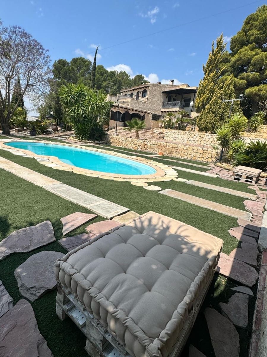 7 bedroom Finca/Country House for sale in Sax with pool garage - € 1,390,000 (Ref: 9849409)