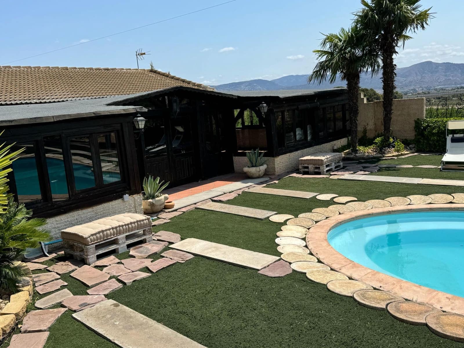 7 bedroom Finca/Country House for sale in Sax with pool garage - € 1,390,000 (Ref: 9849409)