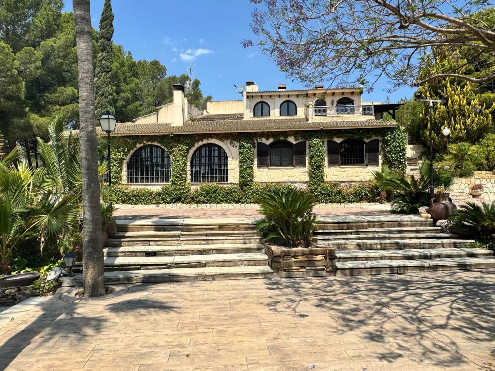 7 bedroom Finca/Country House for sale in Sax with pool garage - € 1,390,000 (Ref: 9849409)