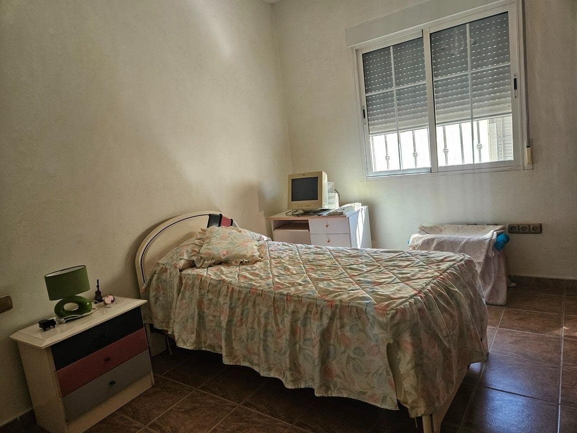 3 bedroom Finca/Country House for sale in Catral with garage - € 300,000 (Ref: 9849410)