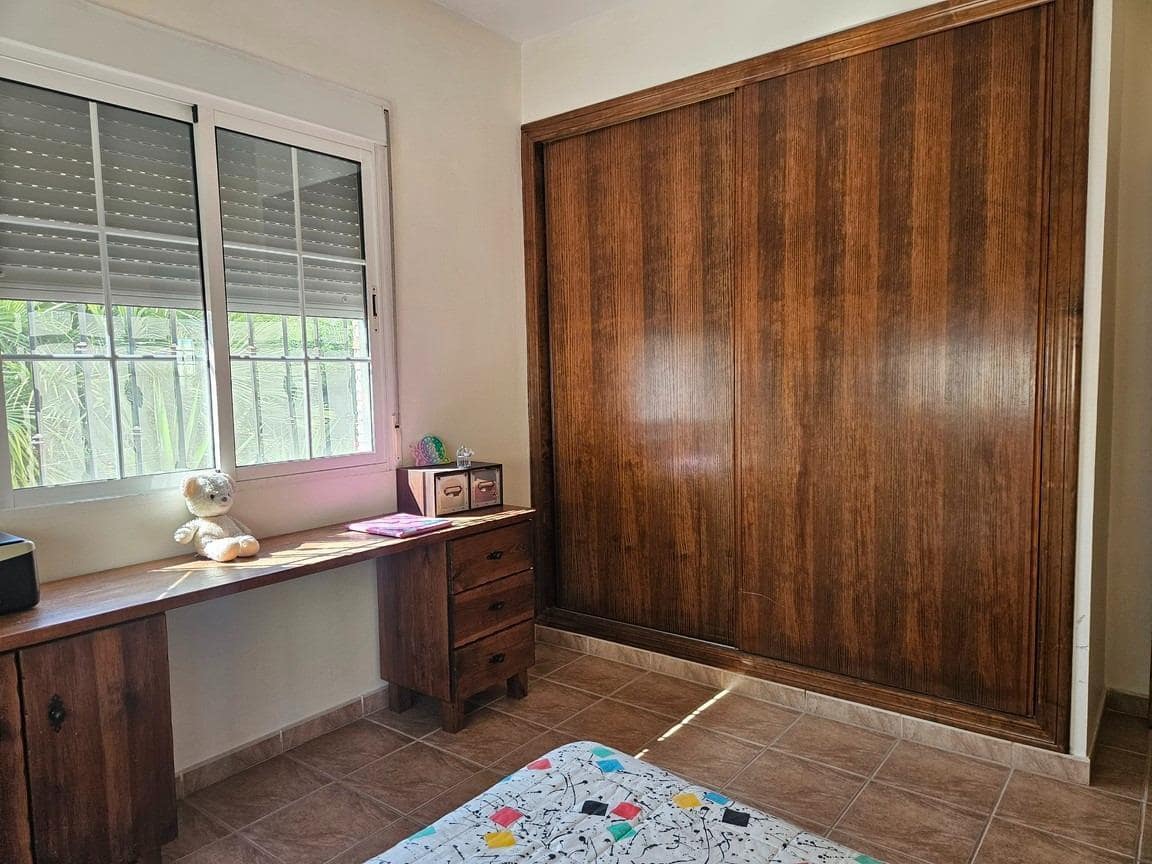 3 bedroom Finca/Country House for sale in Catral with garage - € 300,000 (Ref: 9849410)