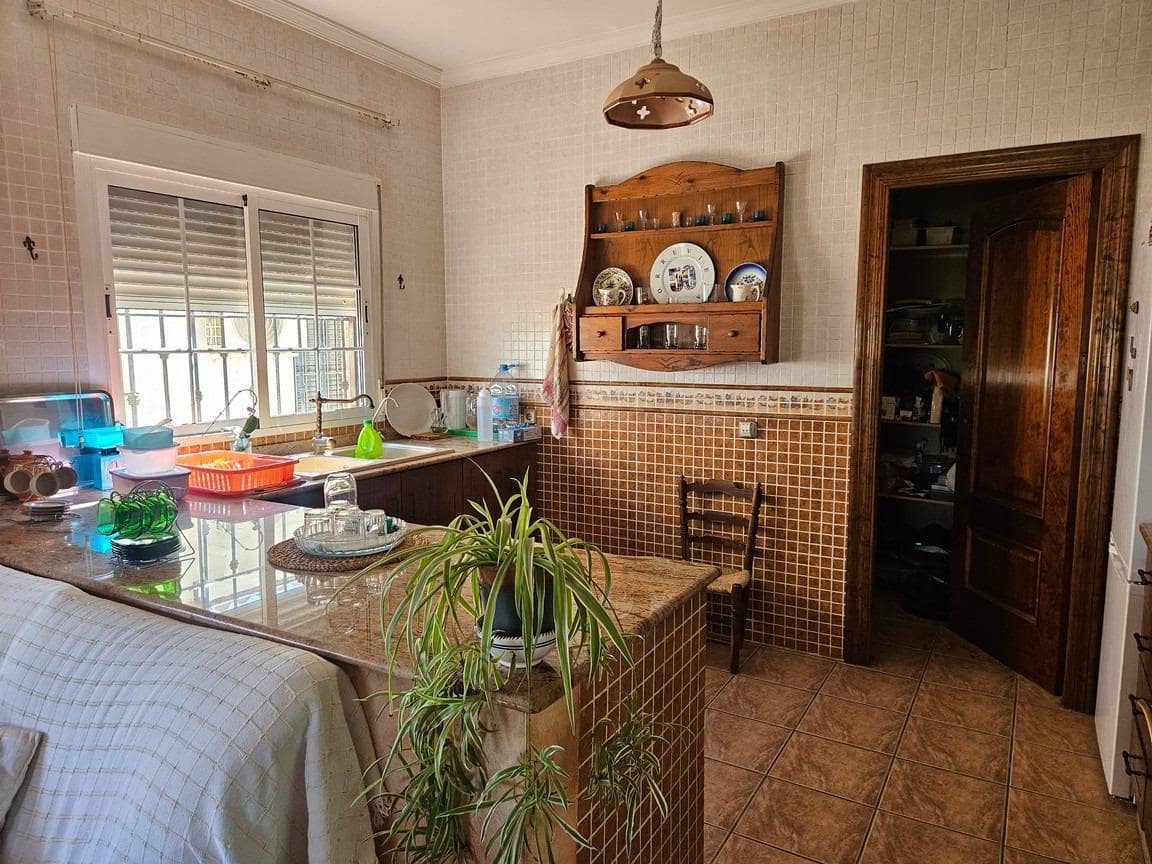 3 bedroom Finca/Country House for sale in Catral with garage - € 300,000 (Ref: 9849410)