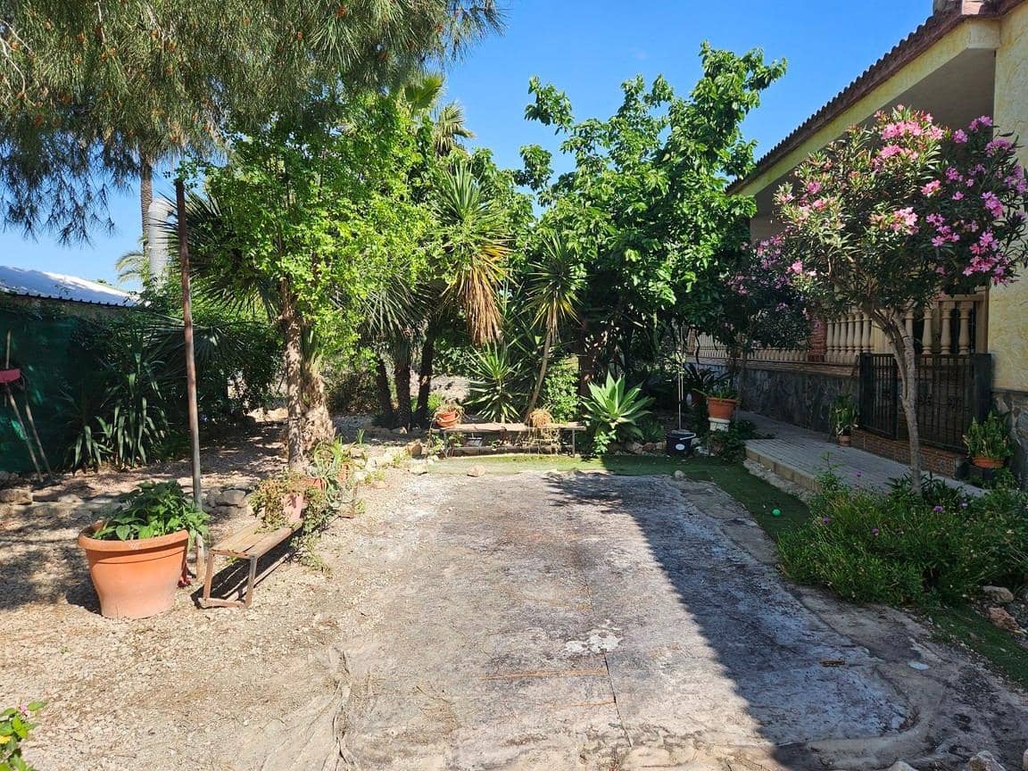 3 bedroom Finca/Country House for sale in Catral with garage - € 300,000 (Ref: 9849410)