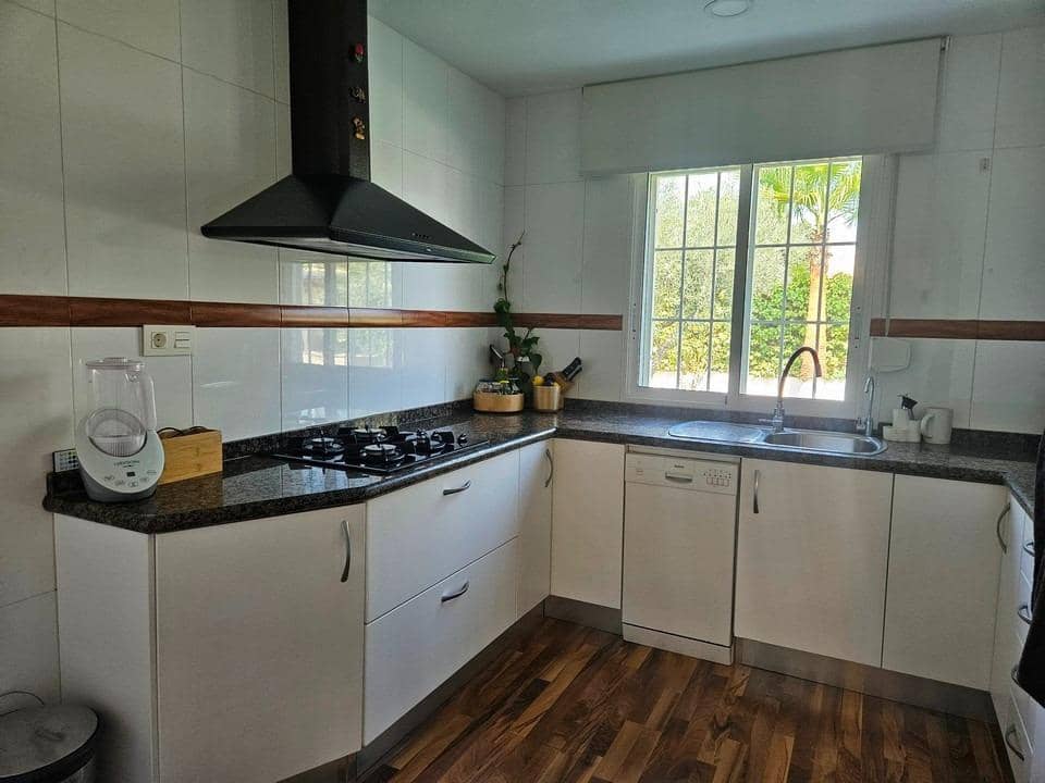 3 soveværelse Villa til salg i Elche / Elx med swimmingpool garage - € 525.000 (Ref: 9861895)