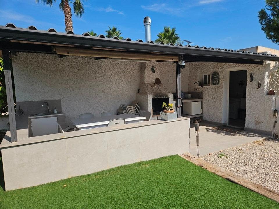 3 soveværelse Villa til salg i Elche / Elx med swimmingpool garage - € 525.000 (Ref: 9861895)