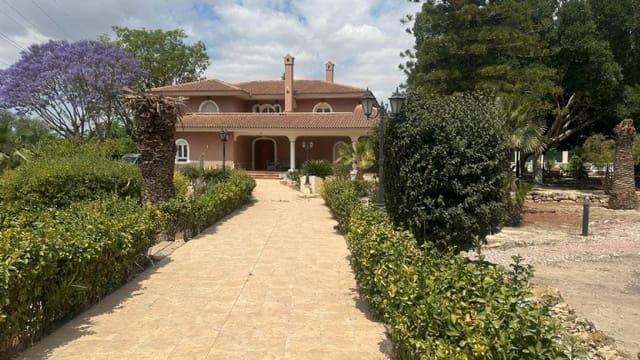 7 sypialnia Willa na sprzedaż w Callosa de Segura z basenem garażem - 569 000 € (Ref: 9861896)