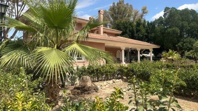 7 sypialnia Willa na sprzedaż w Callosa de Segura z basenem garażem - 569 000 € (Ref: 9861896)