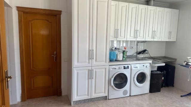 7 sypialnia Willa na sprzedaż w Callosa de Segura z basenem garażem - 569 000 € (Ref: 9861896)