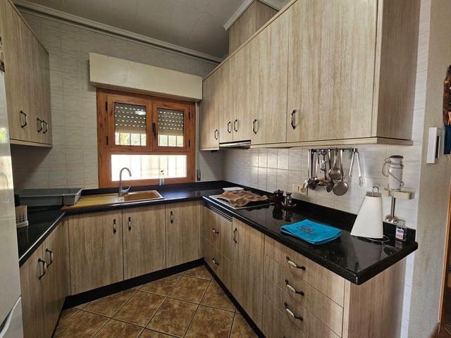 4 sovrum Finca/Hus på landet till salu i Monforte del Cid med pool - 319 000 € (Ref: 9876471)
