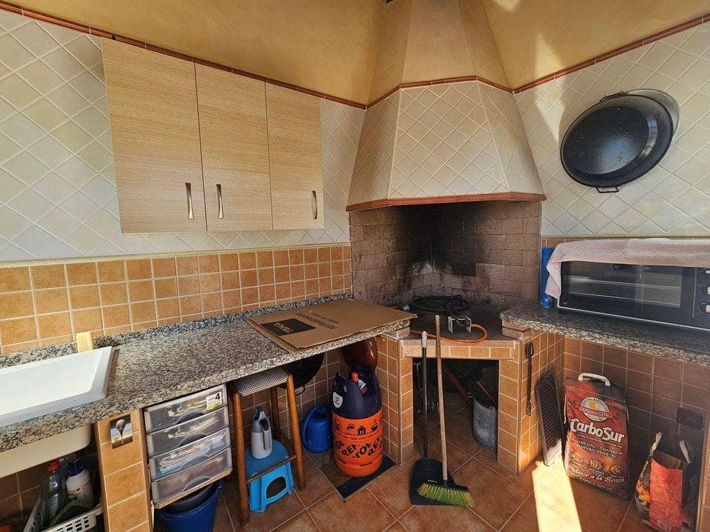 4 sovrum Finca/Hus på landet till salu i Monforte del Cid med pool - 319 000 € (Ref: 9876471)
