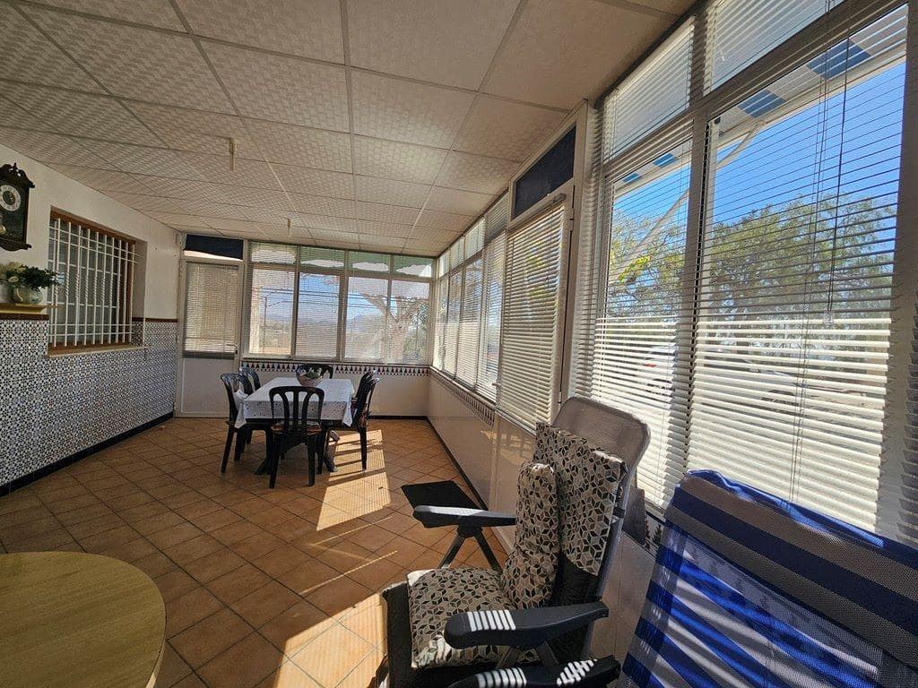 4 sovrum Finca/Hus på landet till salu i Monforte del Cid med pool - 319 000 € (Ref: 9876471)