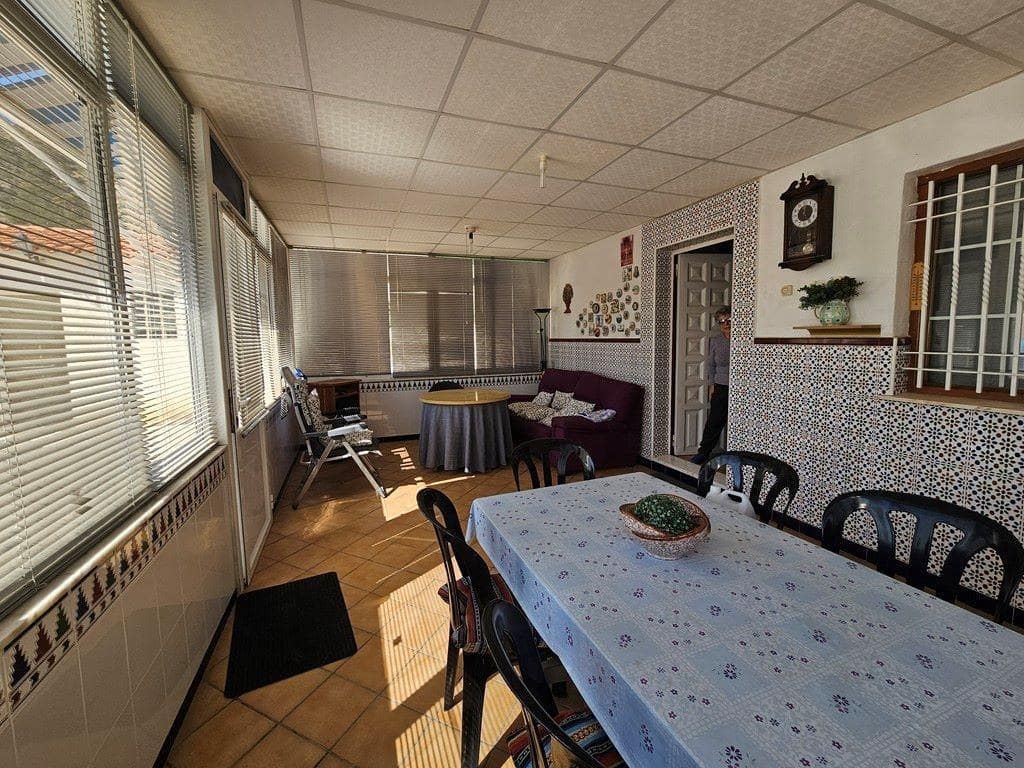 4 sovrum Finca/Hus på landet till salu i Monforte del Cid med pool - 319 000 € (Ref: 9876471)