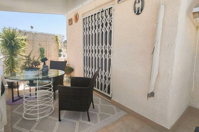 3 Zimmer Villa zu verkaufen in San Fulgencio mit Garage - 245.000 € (Ref: 9881968)