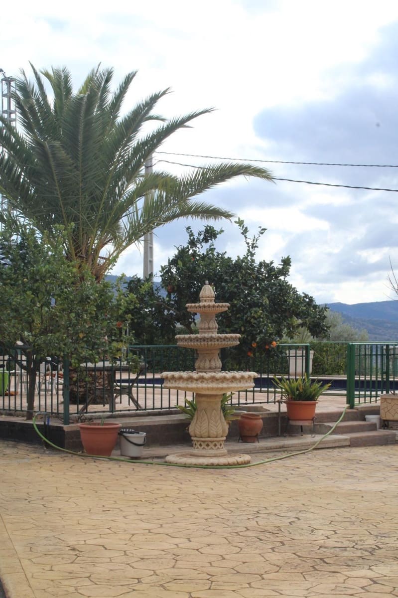 Finca/Casa Rural de 4 habitaciones en Sax en venta con piscina garaje - 400.000 € (Ref: 9962746)
