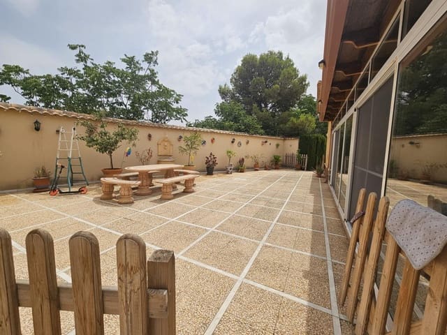 4 Zimmer Finca/Landgut zu verkaufen in Novelda mit Pool Garage - 399.000 € (Ref: 9975468)