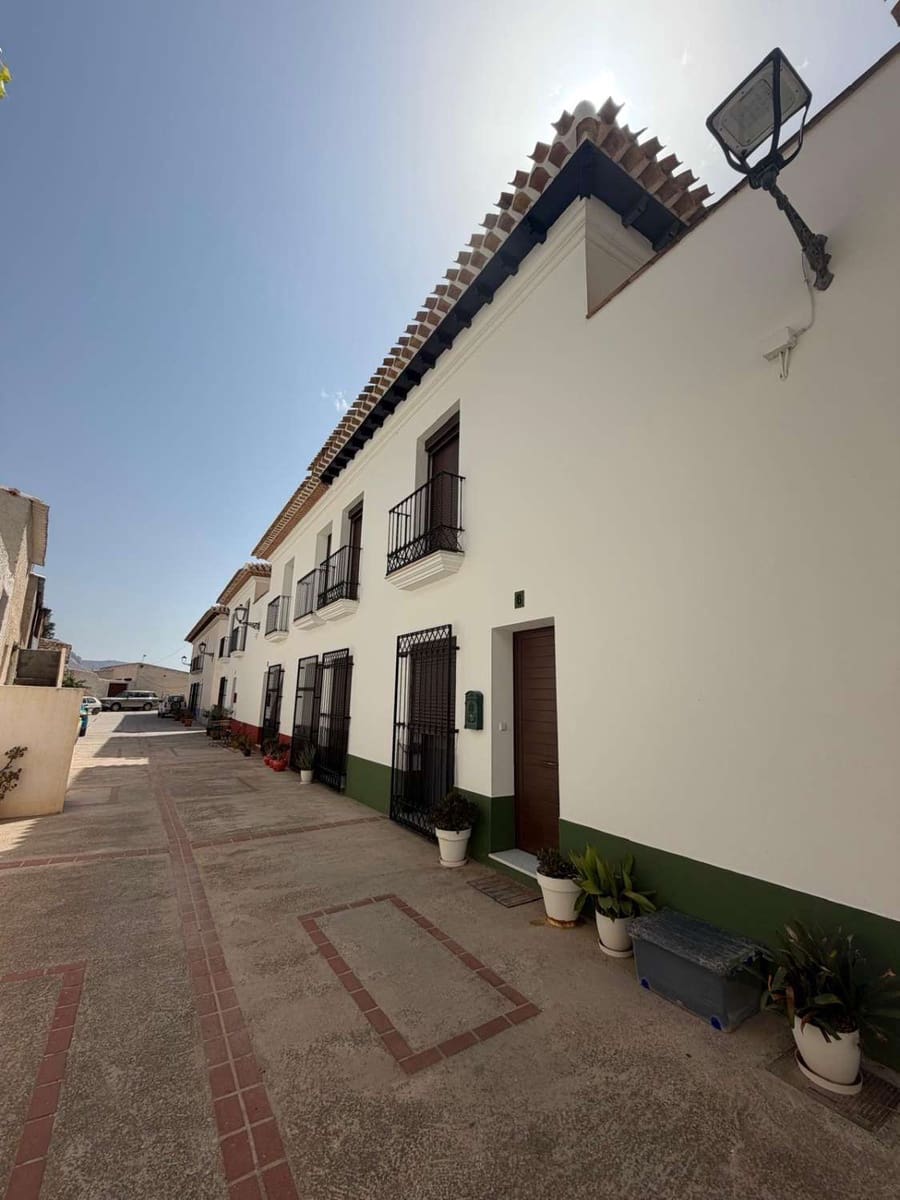 3 bedroom Apartment for sale in Velez-Blanco with garage - € 140,000 (Ref: 10036360)