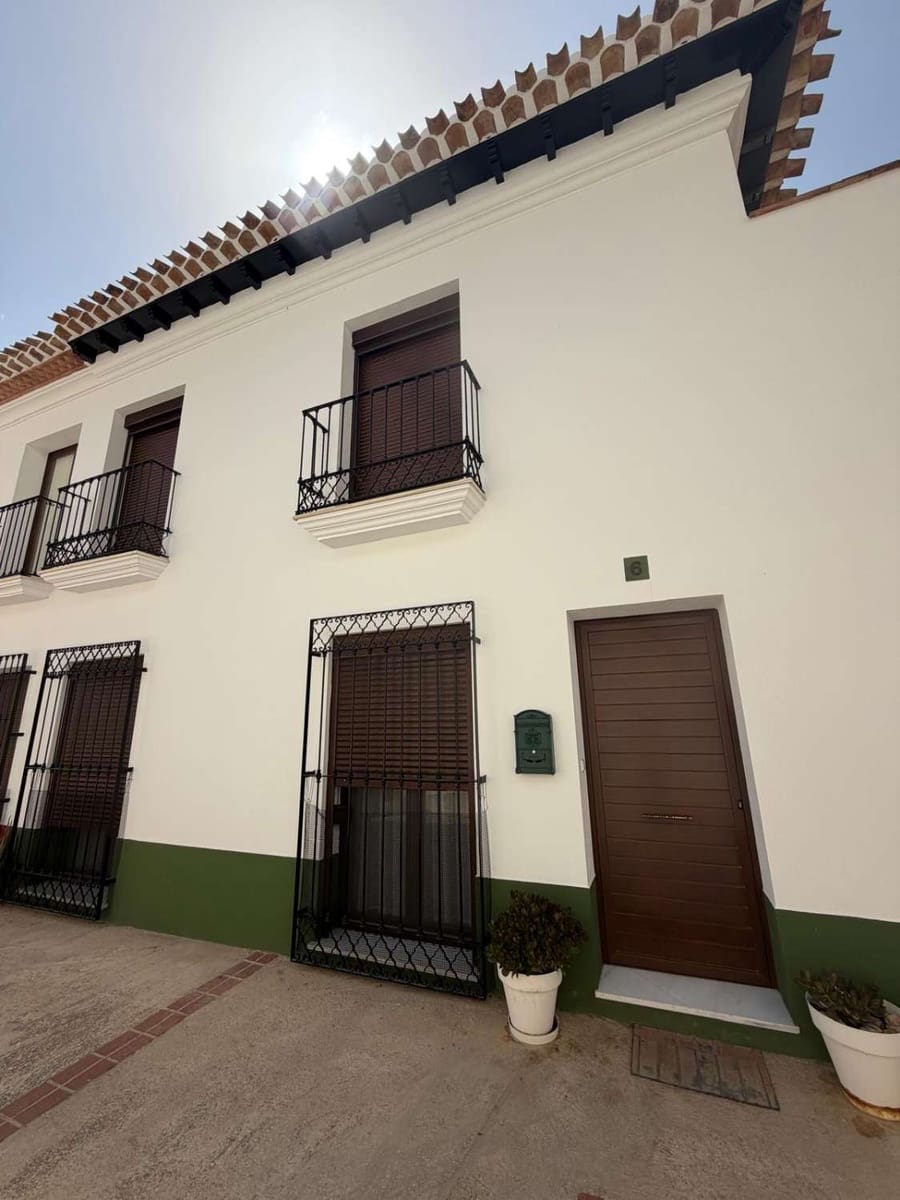 3 bedroom Apartment for sale in Velez-Blanco with garage - € 140,000 (Ref: 10036360)