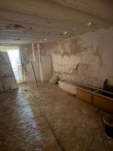 Casa de 4 habitaciones en Vélez-Rubio en venta - 66.000 € (Ref: 10036362)