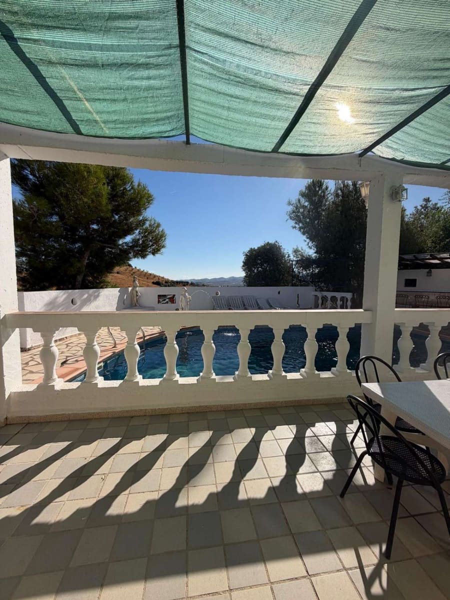 7 sovrum Hus till salu i Velez-Rubio med pool - 275 000 € (Ref: 10072415)