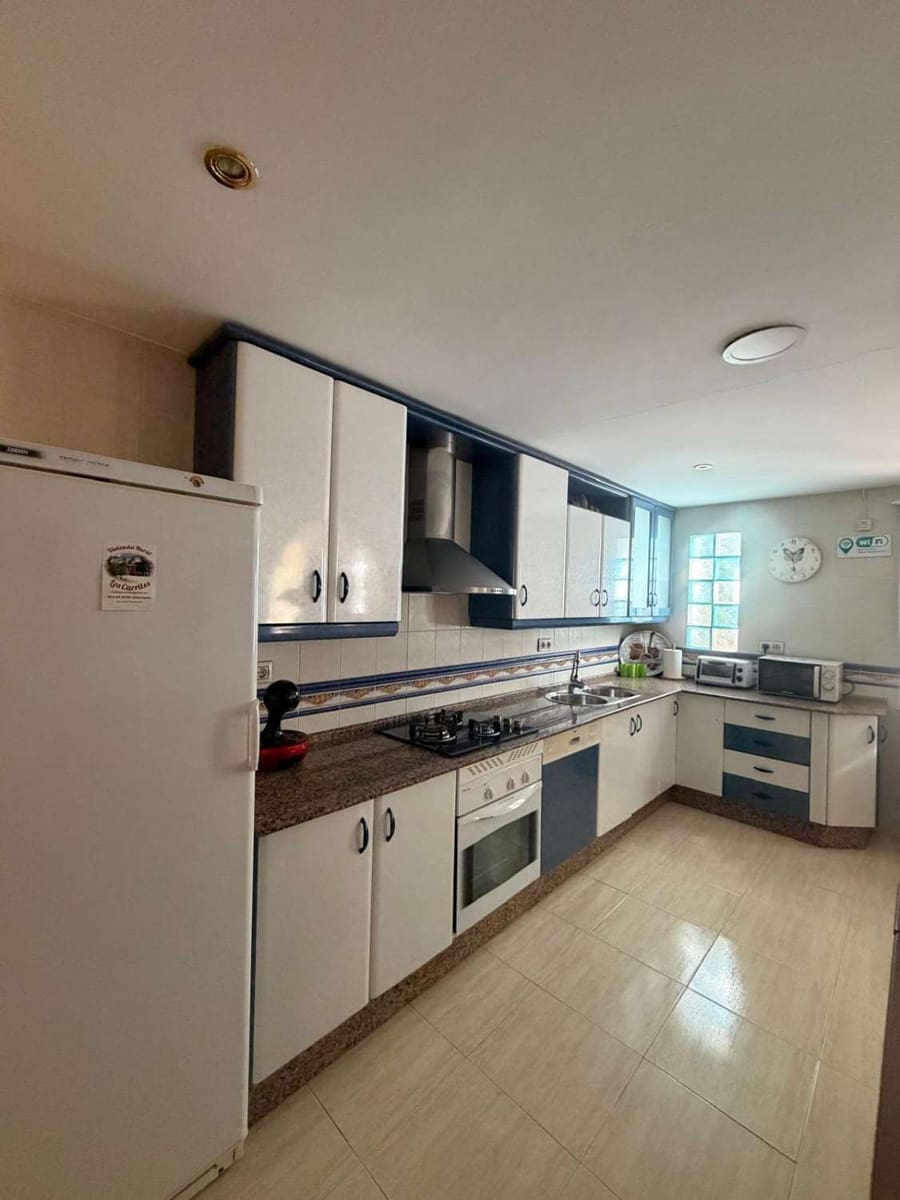 7 bedroom Townhouse for sale in Velez-Rubio with pool garage - € 275,000 (Ref: 10072415)