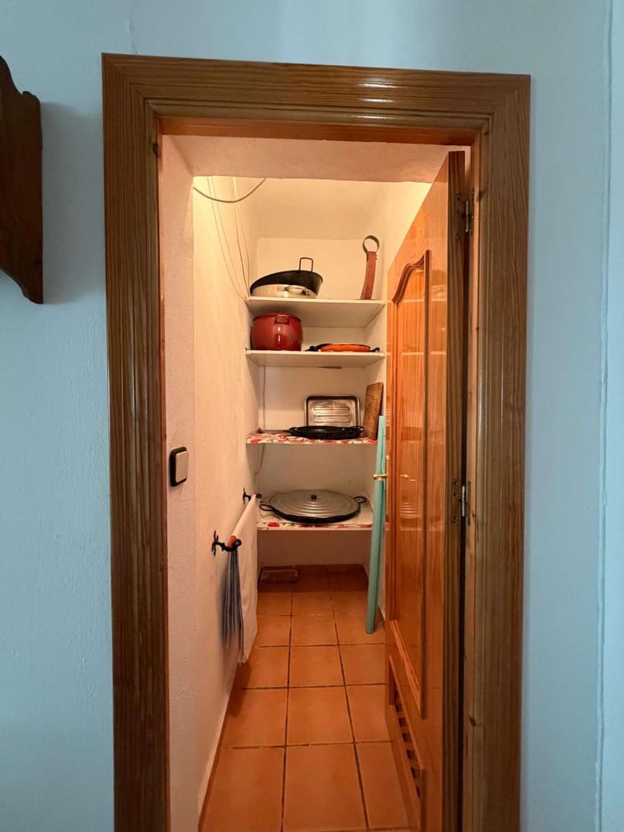 7 bedroom Townhouse for sale in Velez-Rubio with pool garage - € 275,000 (Ref: 10072415)