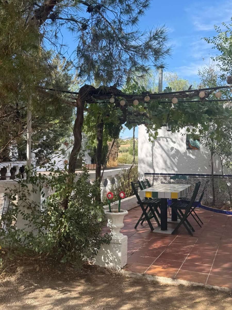 7 bedroom Townhouse for sale in Velez-Rubio with pool garage - € 275,000 (Ref: 10072415)