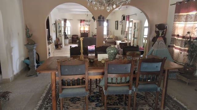 4 slaapkamer Villa te koop in Vélez-Blanco met zwembad - € 395.000 (Ref: 10072419)