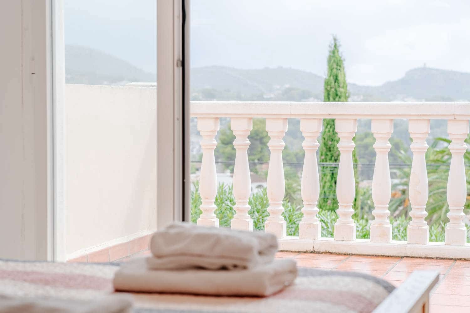 6 slaapkamer Villa te koop in Moraira met zwembad garage - € 799.000 (Ref: 10118801)